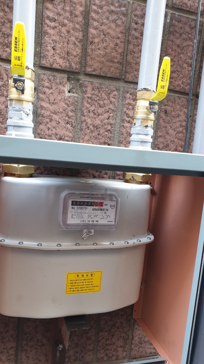 2038599400_0JZQky3t_d18a7a7a9f3198d1a9e34d4037c40d2043c79836.jpg 이미지크게보기