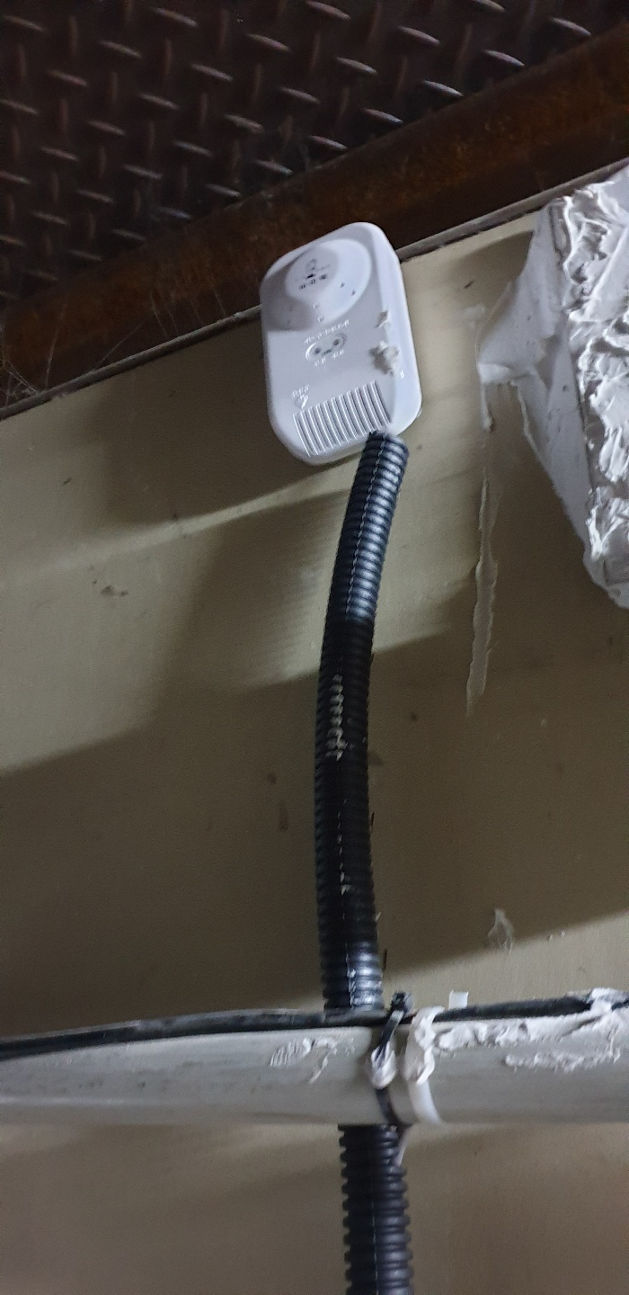 2038599400_tJxilMzY_1815b5ea7c9987ce7a60442562b427d11664404d.jpg 이미지크게보기